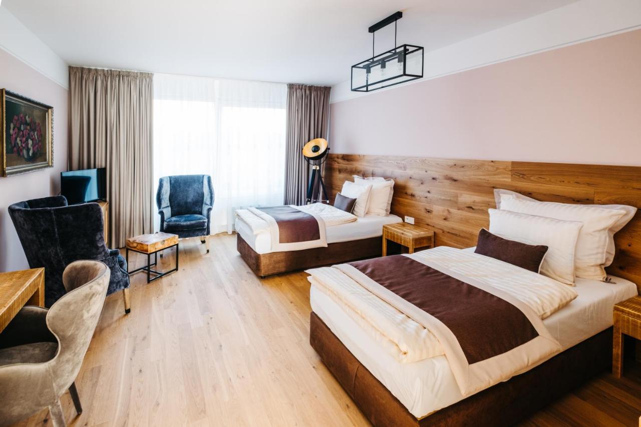 Boutique hotel Corso Řevnice Extérieur photo